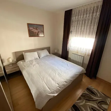 Apartment Bozur